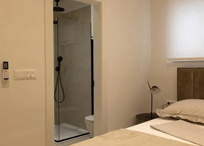 Bastun & Dujka's Balatura Apartment *