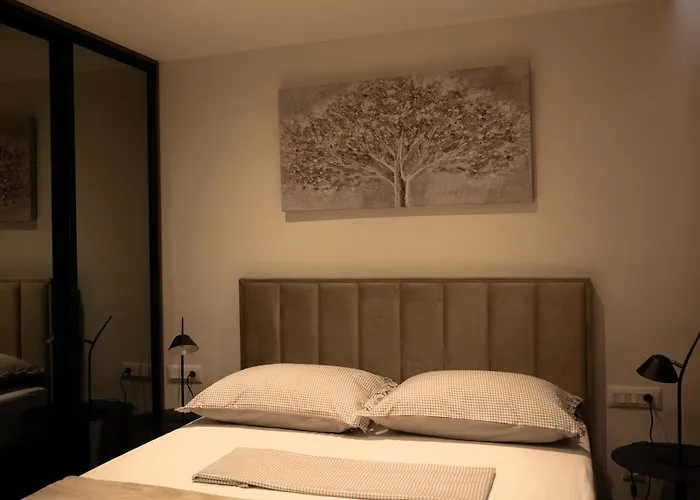 Bastun & Dujka's Balatura Apartment *